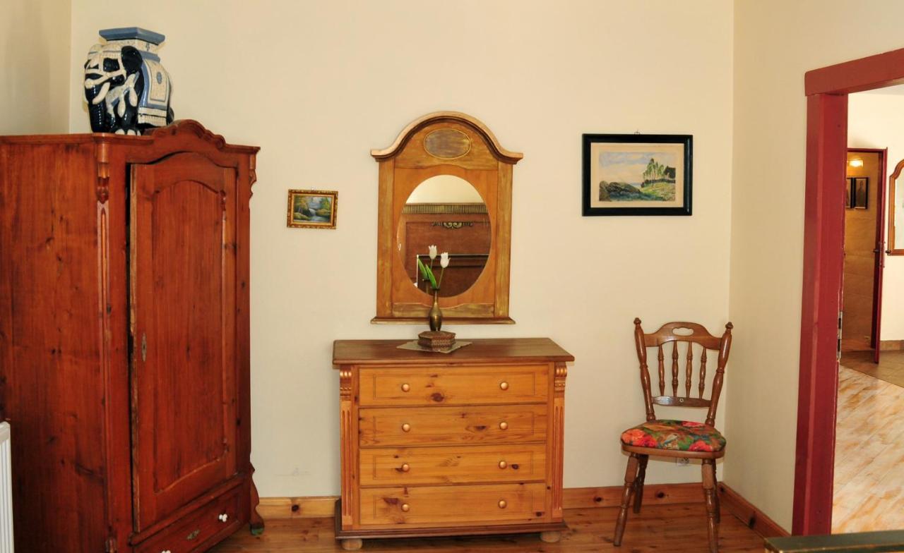 Apartamenty W Starym Kinie Swieradow-Zdroj Luaran gambar